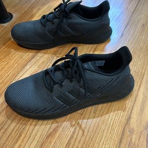 ADIDAS running shoes.  Size 9.5 men’s     Good condition / lightly worn